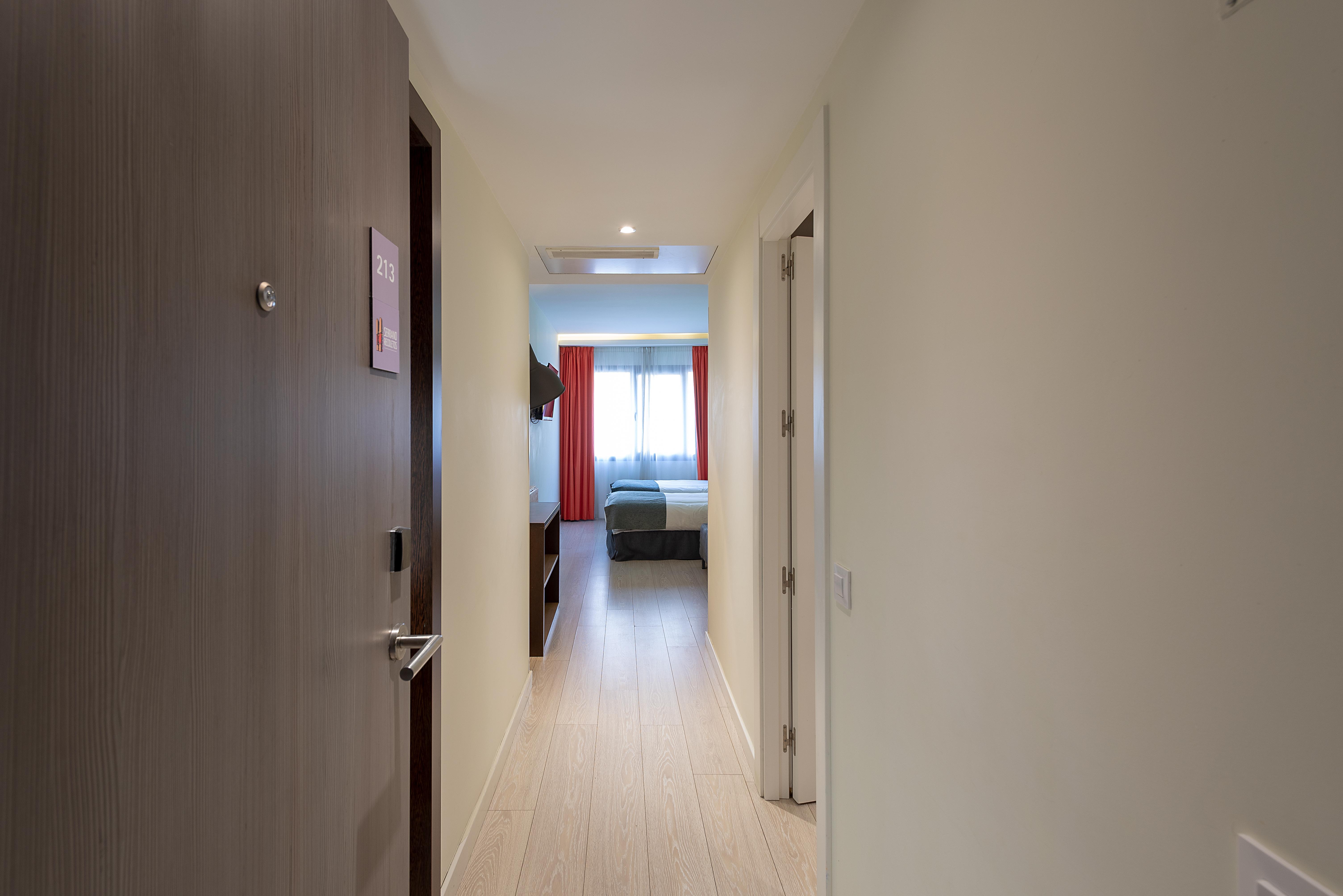 Apartamentos Recoletos Madrid Exterior photo