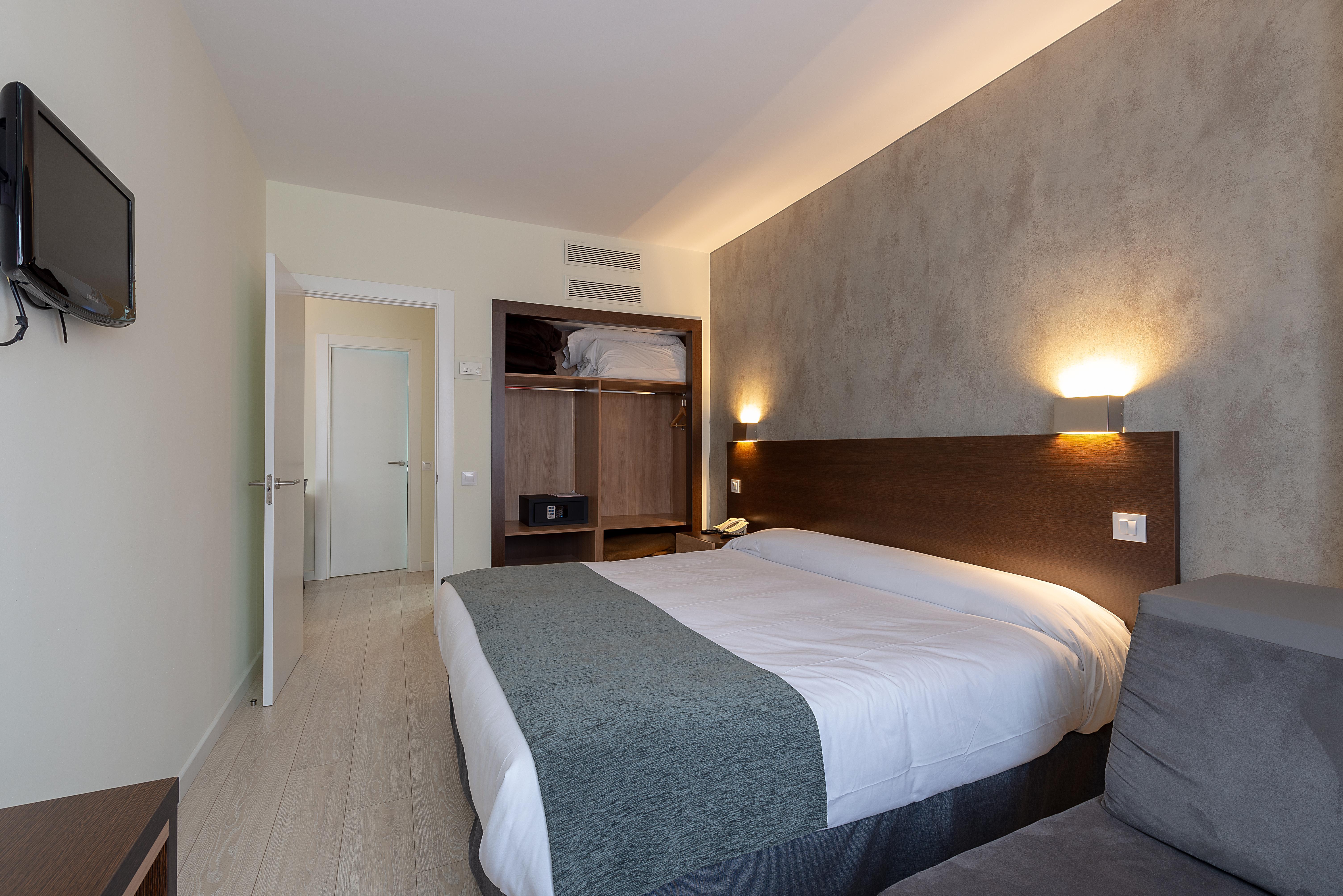 Apartamentos Recoletos Madrid Exterior photo
