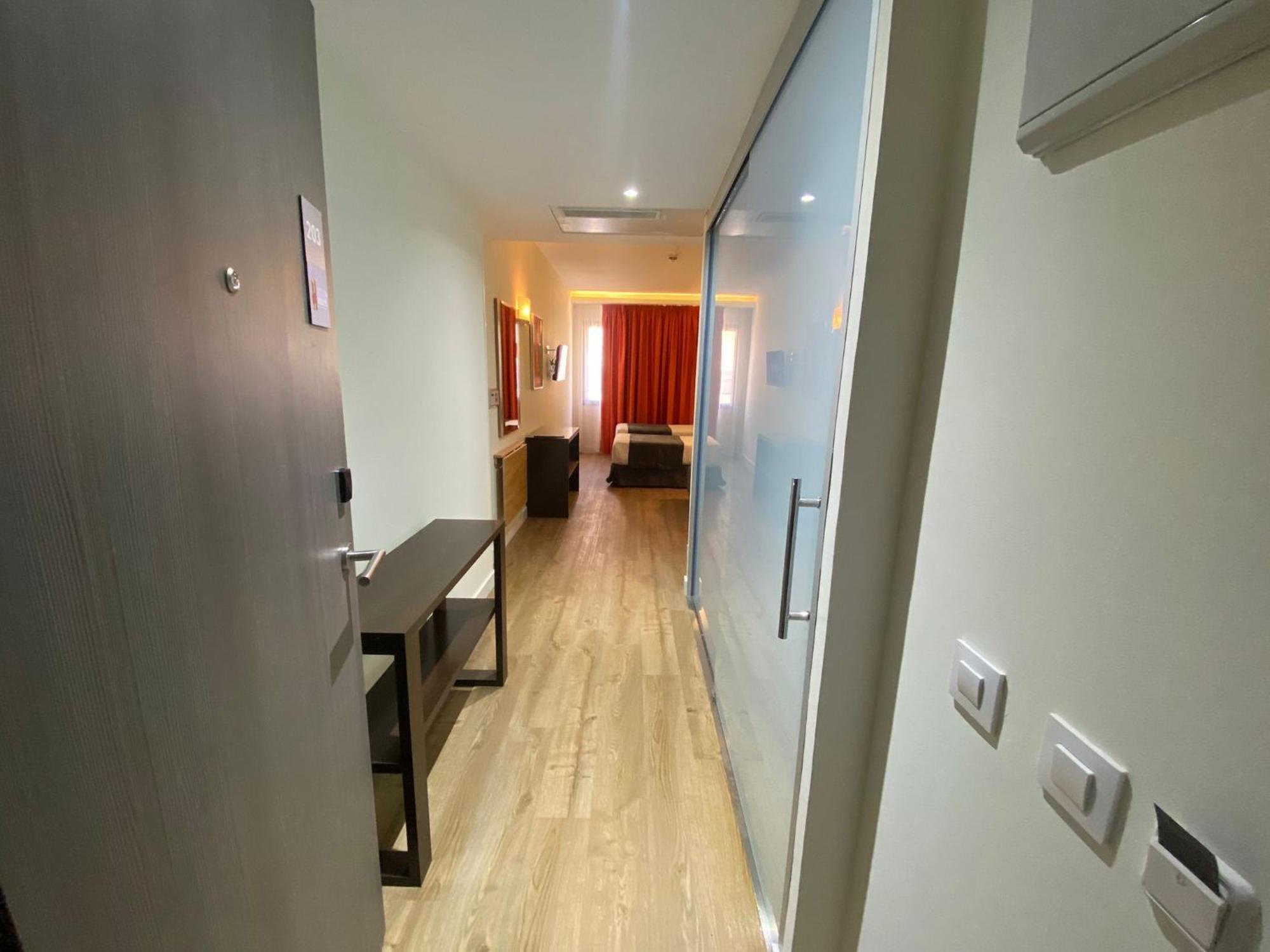 Apartamentos Recoletos Madrid Exterior photo