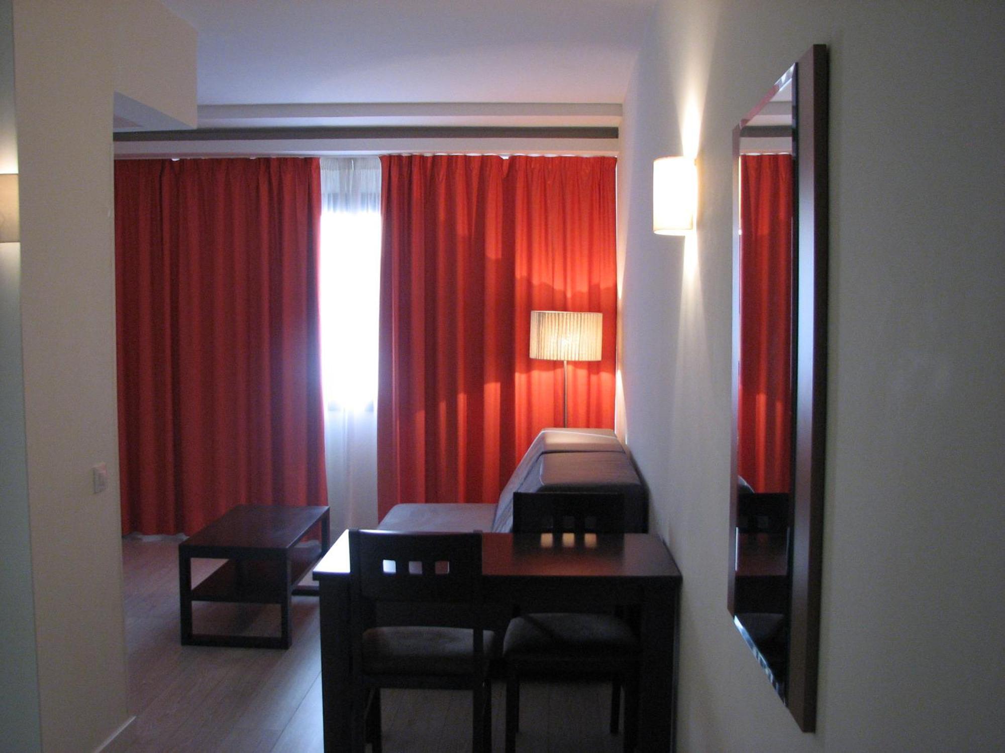 Apartamentos Recoletos Madrid Room photo