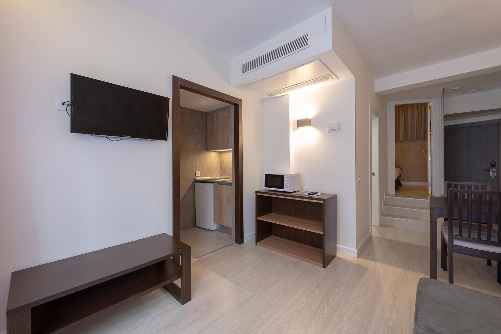Apartamentos Recoletos Madrid Room photo
