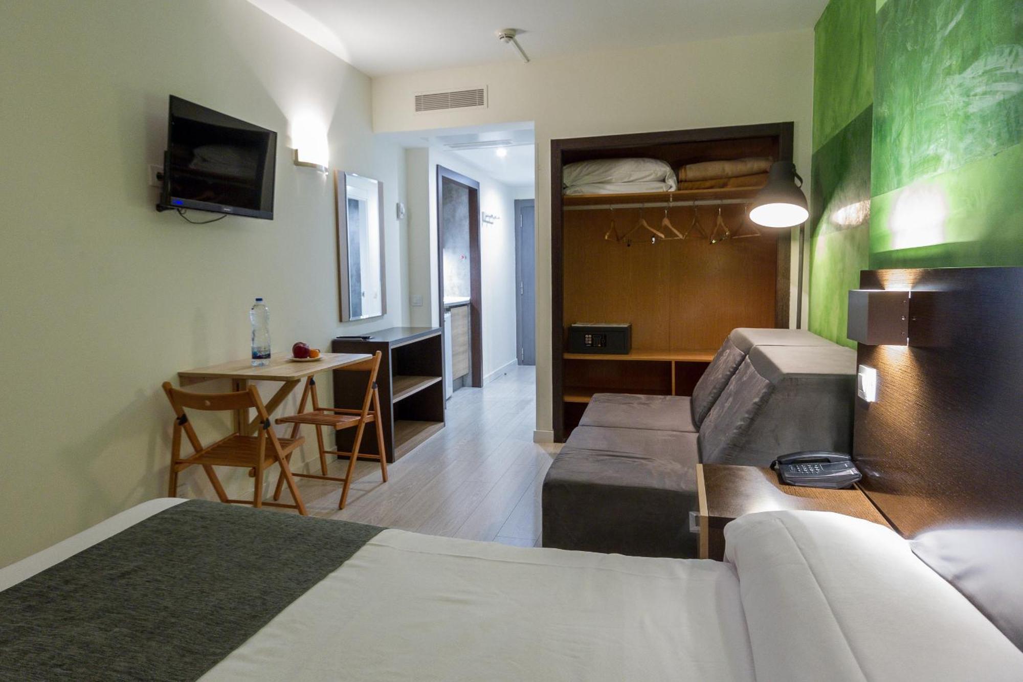 Apartamentos Recoletos Madrid Exterior photo