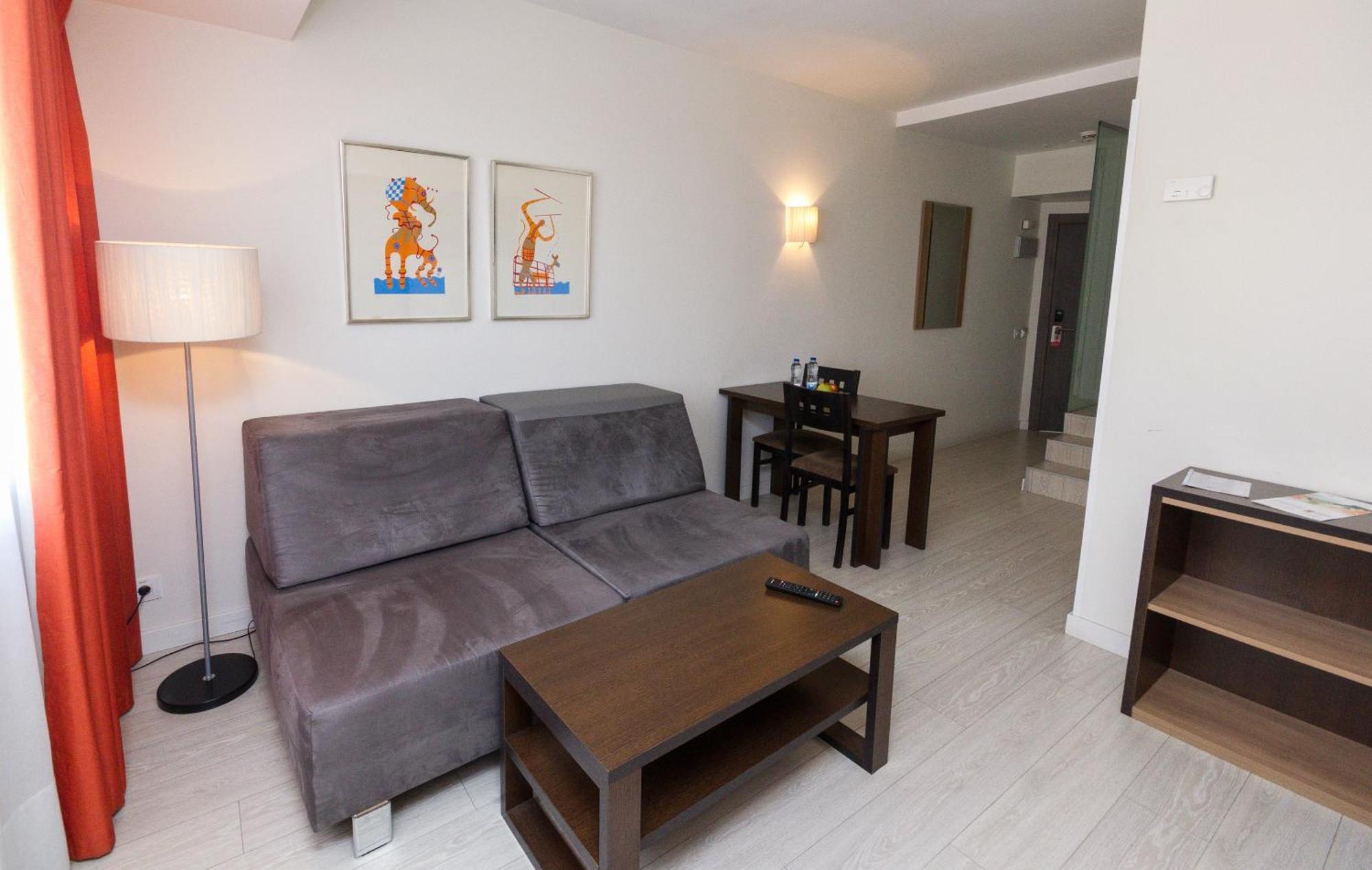 Apartamentos Recoletos Madrid Exterior photo